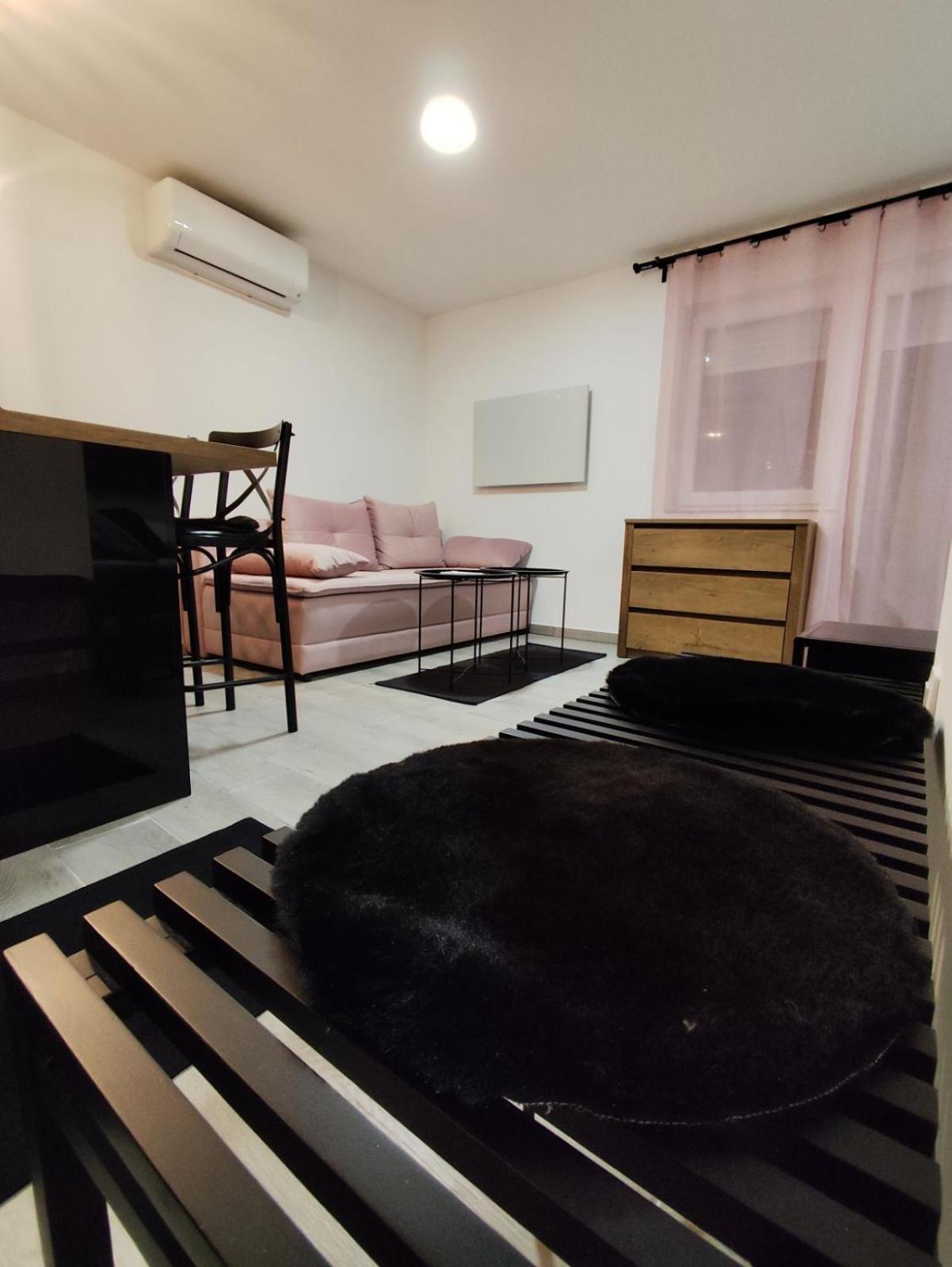 Oniks Apartment Lipik Exterior photo